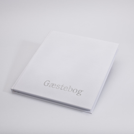 GÆSTEBOG HVID M. SØLVTRYK - 23x25 LÆRRED
