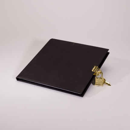 DAGBOG 16,5X16,5 - 96 SIDER - SORT