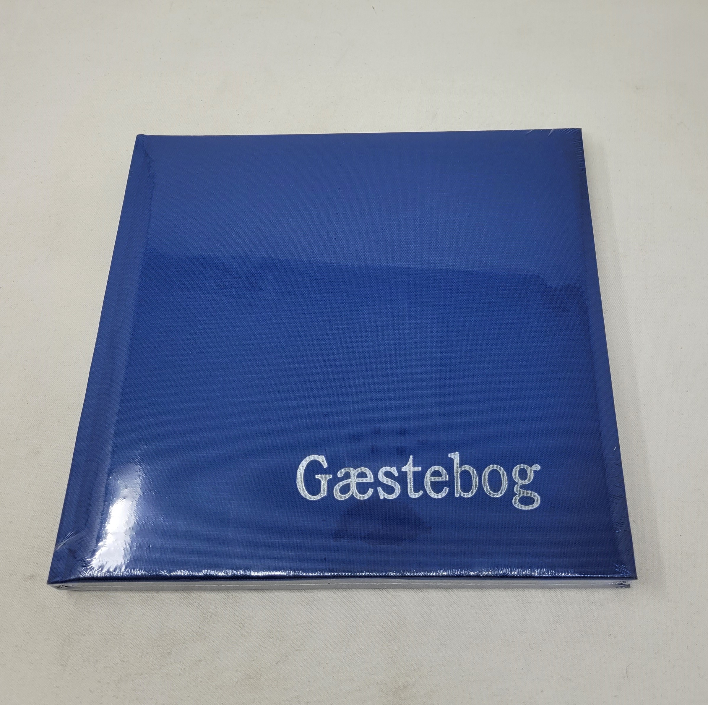 e81b4fb9088e62794cf29d0ca34e499c