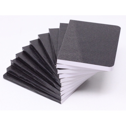 VOKSDUGSNOTES SORT OMSLAG  & M/LIN. A7 (160)