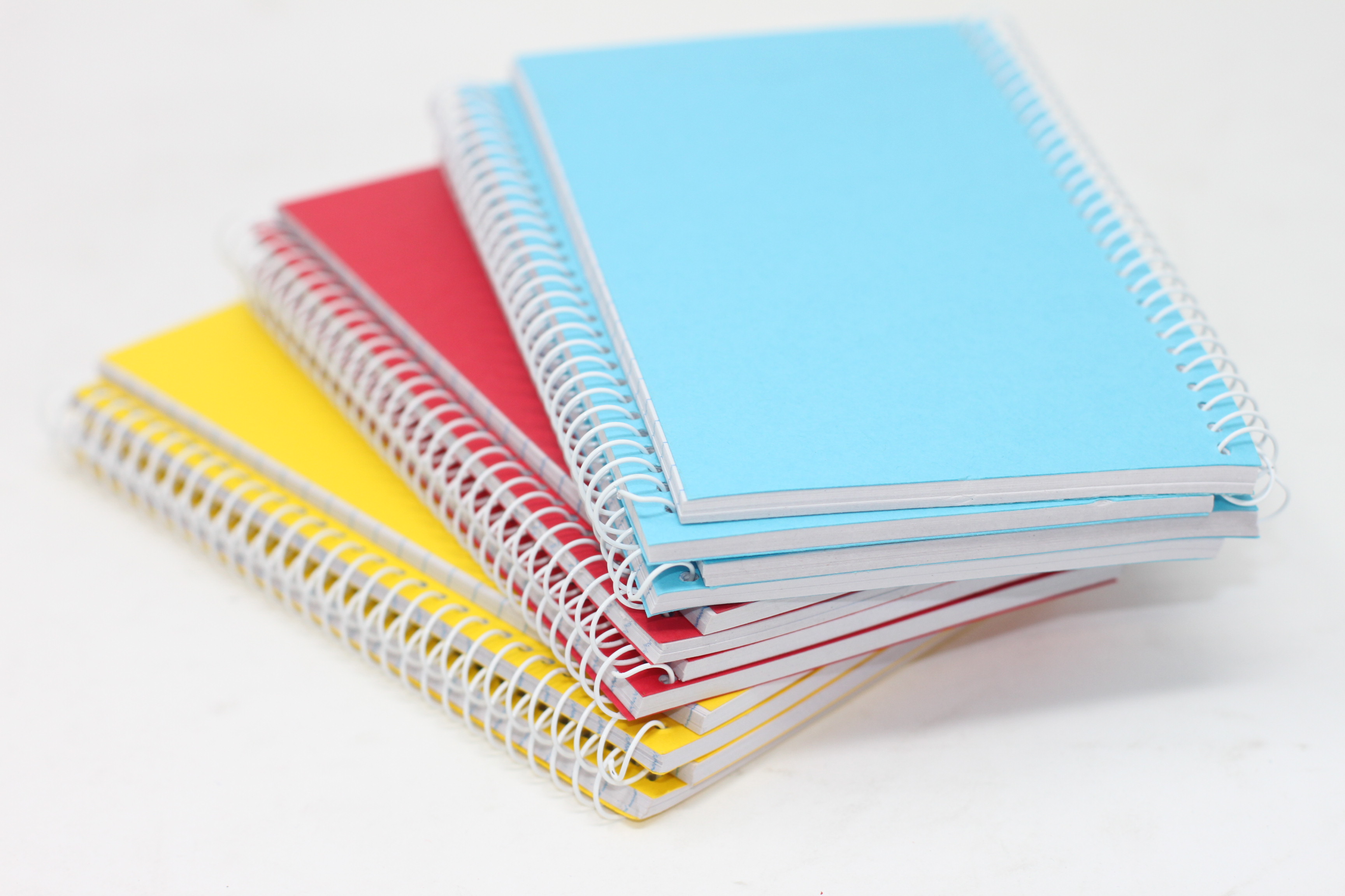 SPIRAL-NOTES - 8,8 x 15 CM M/ SIDESPIRAL ASS. FV. (144)