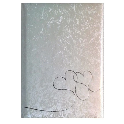 FOTOALBUM I HVID SATIN M/SØLV HJERTER - 30 X 31 CM